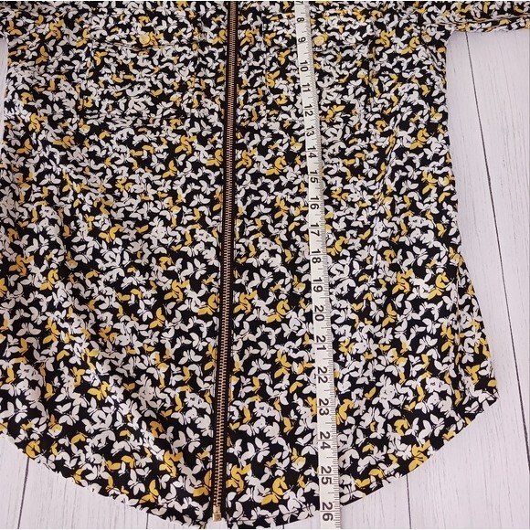 Michael Kors- Mini Monarch Pattern with a Zip Front and Roll Sleeve Size Small - Picture 7 of 10